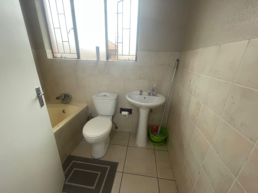 3 Bedroom Property for Sale in Edleen Gauteng