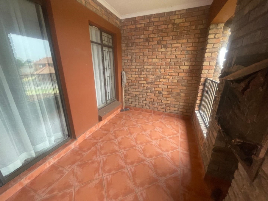 3 Bedroom Property for Sale in Edleen Gauteng