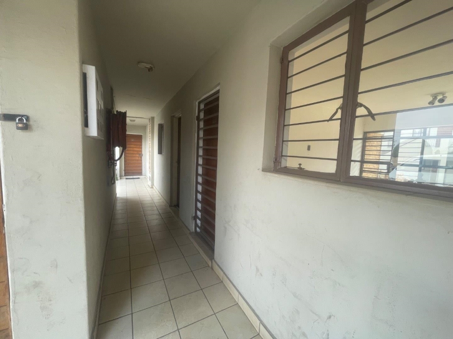 1 Bedroom Property for Sale in Esther Park Gauteng