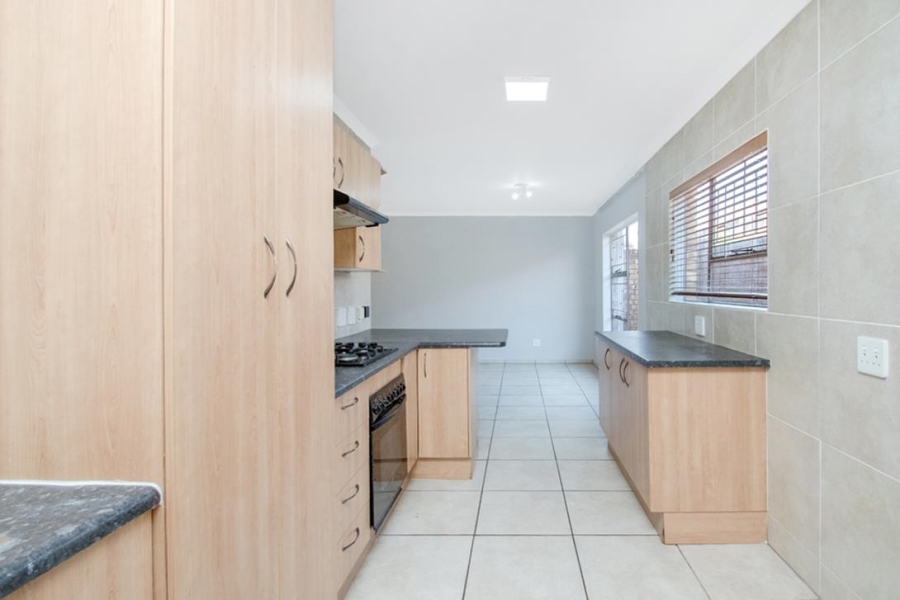 3 Bedroom Property for Sale in Honeydew Manor Gauteng