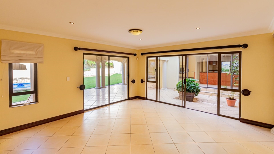 To Let 7 Bedroom Property for Rent in Dainfern Golf Estate Gauteng