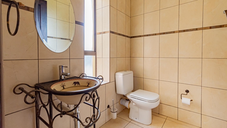 To Let 7 Bedroom Property for Rent in Dainfern Golf Estate Gauteng