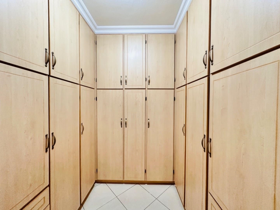 To Let 7 Bedroom Property for Rent in Dainfern Golf Estate Gauteng