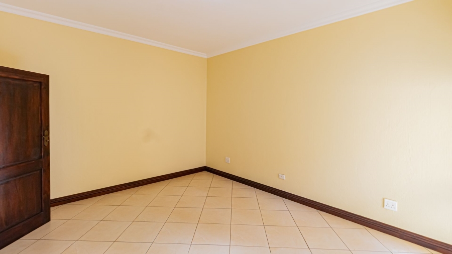 To Let 7 Bedroom Property for Rent in Dainfern Golf Estate Gauteng