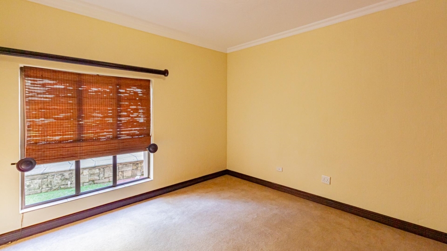 To Let 7 Bedroom Property for Rent in Dainfern Golf Estate Gauteng