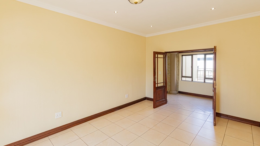 To Let 7 Bedroom Property for Rent in Dainfern Golf Estate Gauteng