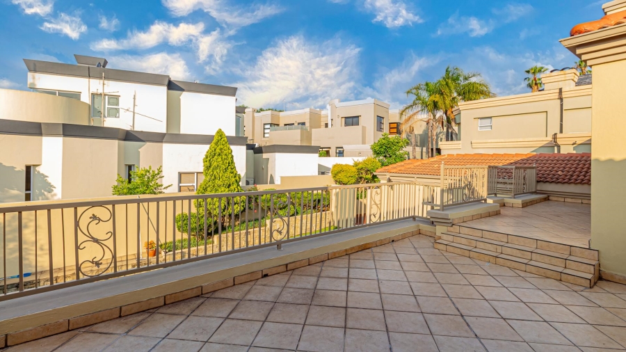 To Let 7 Bedroom Property for Rent in Dainfern Golf Estate Gauteng