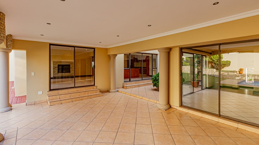 To Let 7 Bedroom Property for Rent in Dainfern Golf Estate Gauteng