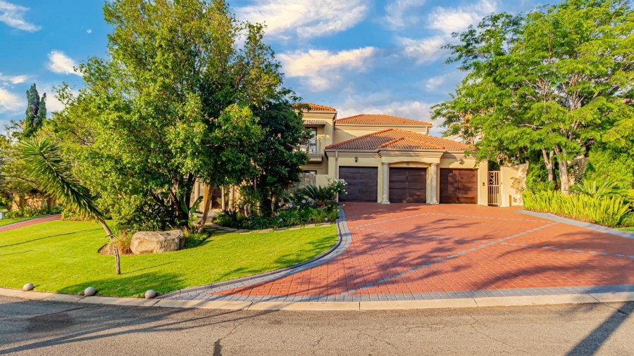 To Let 7 Bedroom Property for Rent in Dainfern Golf Estate Gauteng