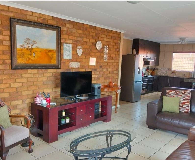 3 Bedroom Property for Sale in Terenure Gauteng
