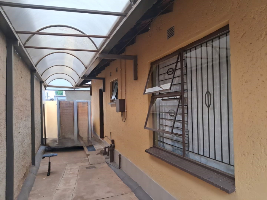 3 Bedroom Property for Sale in Thulani Gauteng