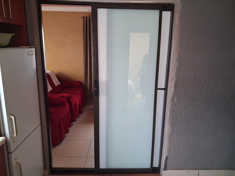 3 Bedroom Property for Sale in Thulani Gauteng