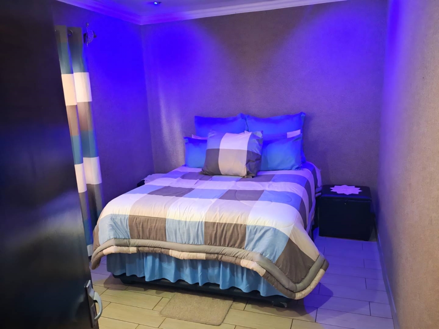 3 Bedroom Property for Sale in Thulani Gauteng