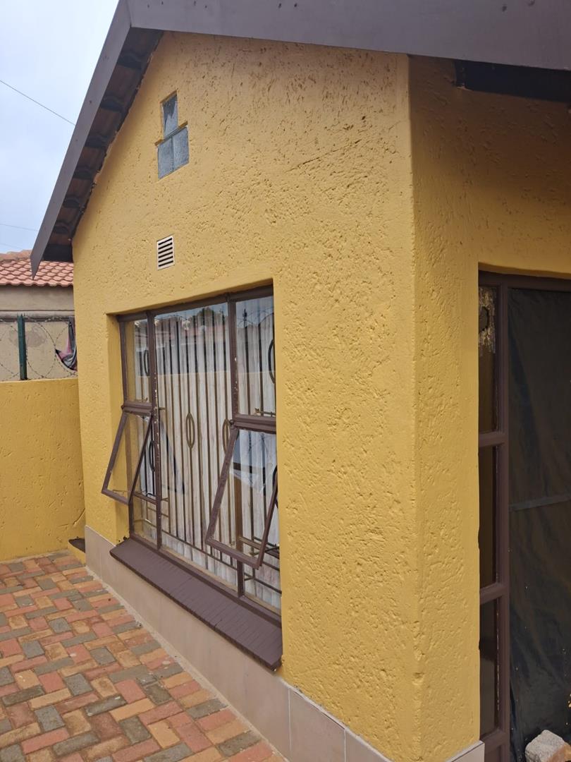 3 Bedroom Property for Sale in Thulani Gauteng