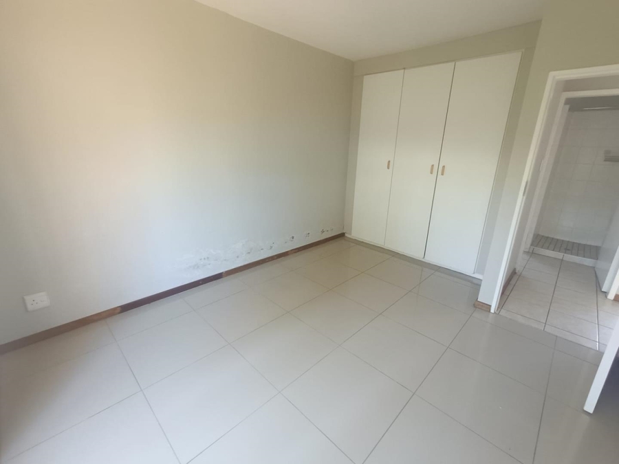 2 Bedroom Property for Sale in Die Hoewes Gauteng