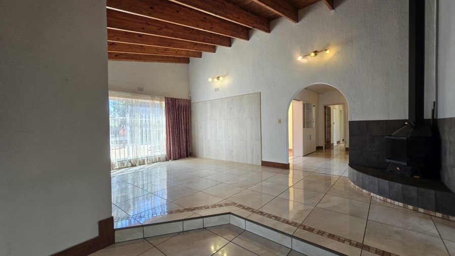 4 Bedroom Property for Sale in Brackenhurst Gauteng