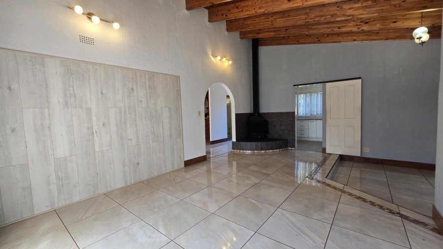 4 Bedroom Property for Sale in Brackenhurst Gauteng