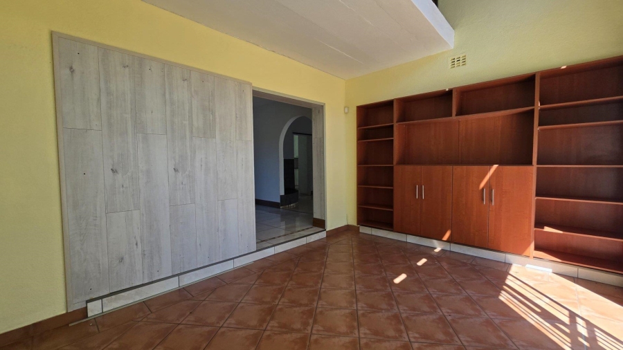 4 Bedroom Property for Sale in Brackenhurst Gauteng