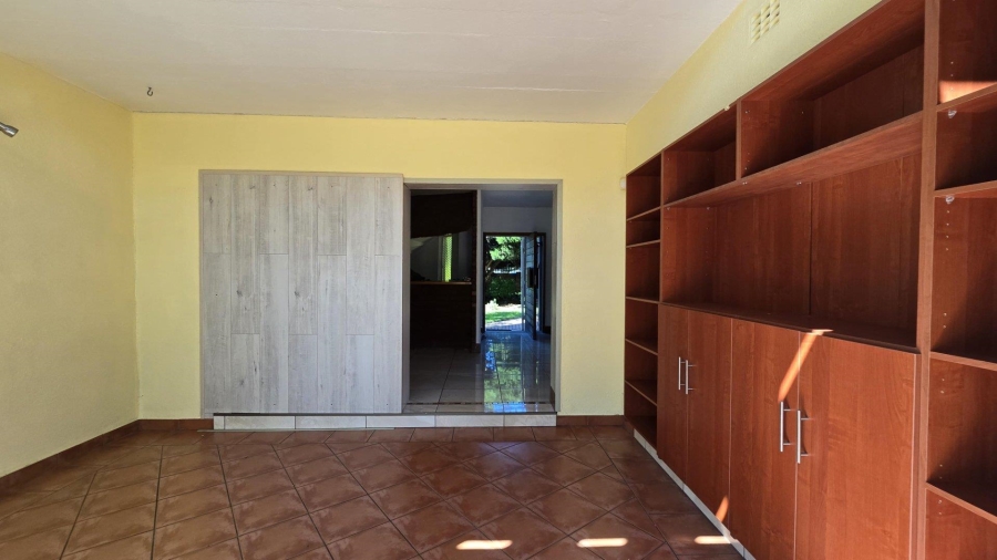 4 Bedroom Property for Sale in Brackenhurst Gauteng