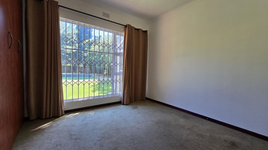 4 Bedroom Property for Sale in Brackenhurst Gauteng