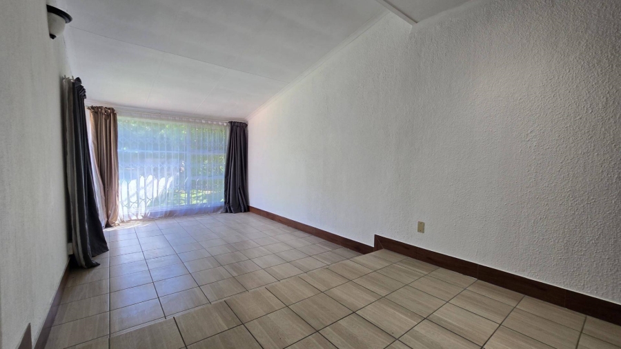 4 Bedroom Property for Sale in Brackenhurst Gauteng