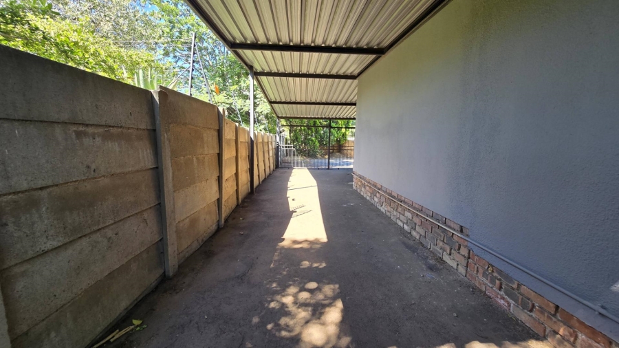 4 Bedroom Property for Sale in Brackenhurst Gauteng