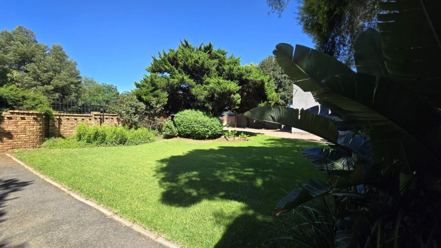 4 Bedroom Property for Sale in Brackenhurst Gauteng