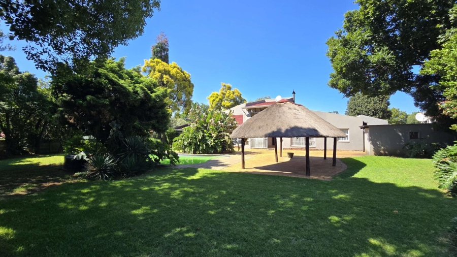 4 Bedroom Property for Sale in Brackenhurst Gauteng