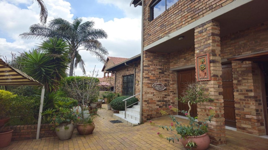 4 Bedroom Property for Sale in Winchester Hills Gauteng