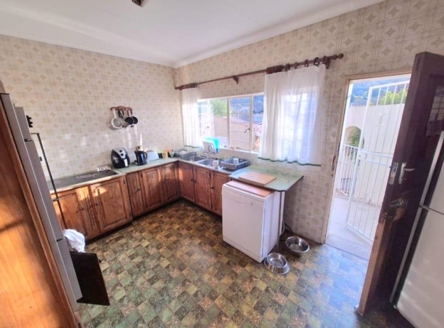 4 Bedroom Property for Sale in Kibler Park Gauteng