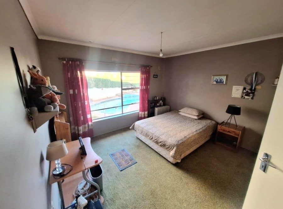 4 Bedroom Property for Sale in Kibler Park Gauteng