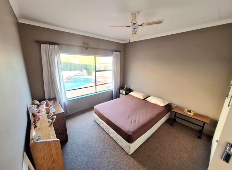 4 Bedroom Property for Sale in Kibler Park Gauteng