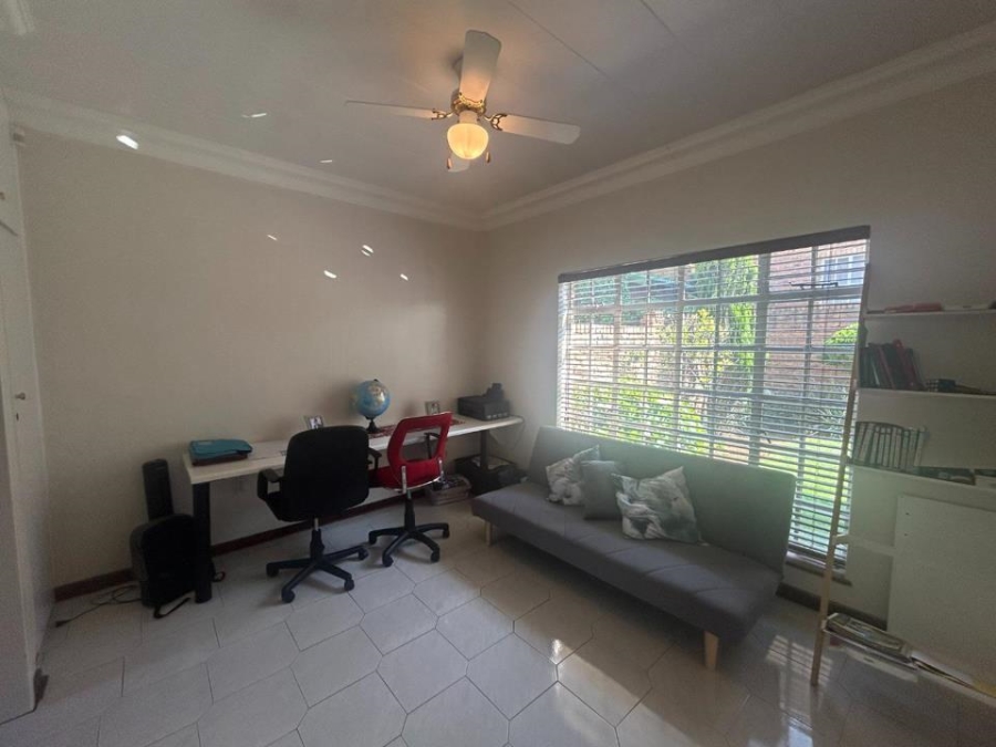 4 Bedroom Property for Sale in Bassonia Gauteng