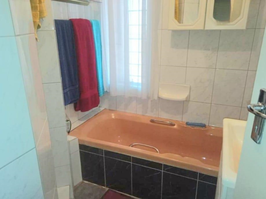 3 Bedroom Property for Sale in Mulbarton Gauteng