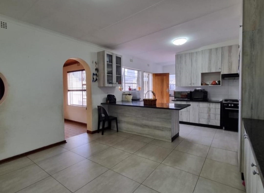 3 Bedroom Property for Sale in Brackenhurst Gauteng