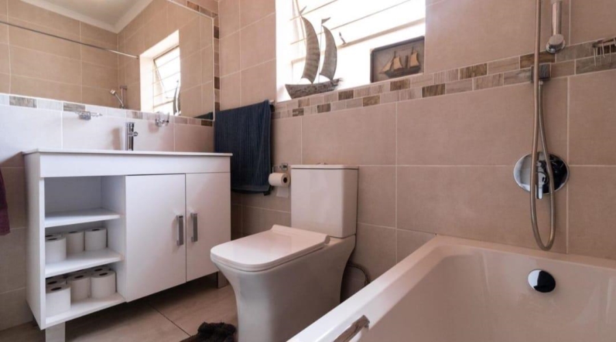 3 Bedroom Property for Sale in Brackenhurst Gauteng