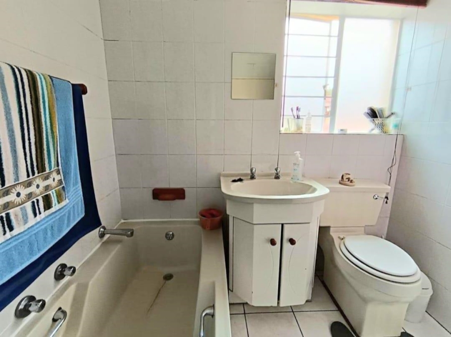 2 Bedroom Property for Sale in Glenvista Gauteng