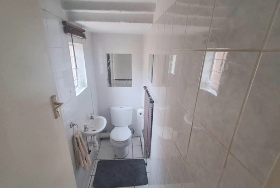 2 Bedroom Property for Sale in Glenvista Gauteng