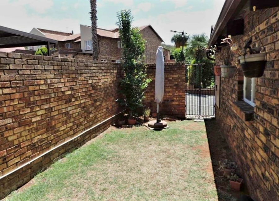 2 Bedroom Property for Sale in Glenvista Gauteng