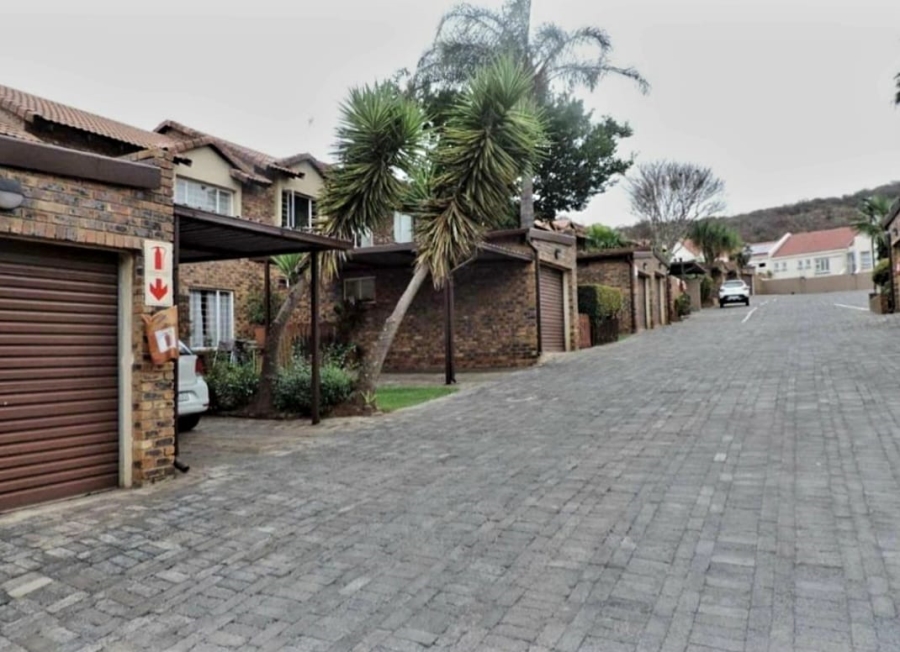 2 Bedroom Property for Sale in Glenvista Gauteng