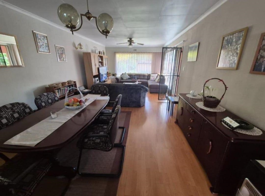 3 Bedroom Property for Sale in Mulbarton Gauteng