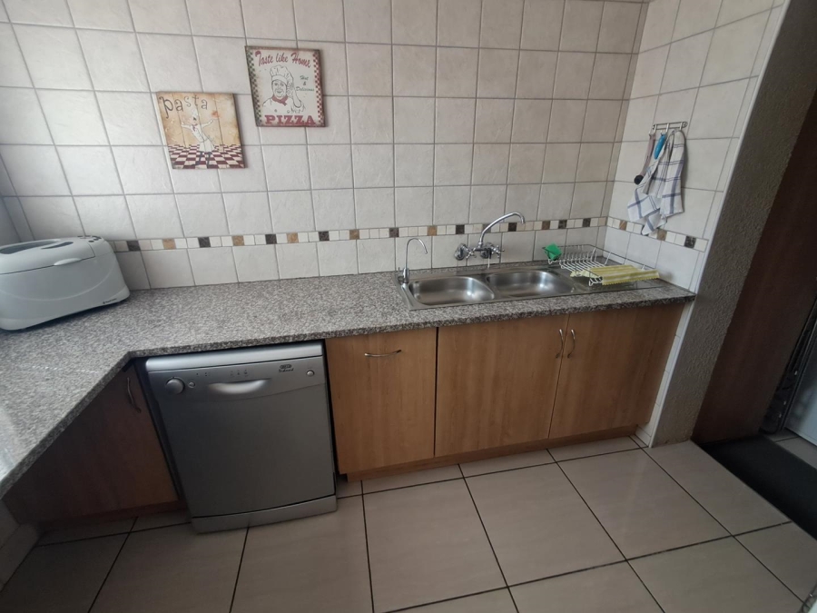 4 Bedroom Property for Sale in Randhart Gauteng