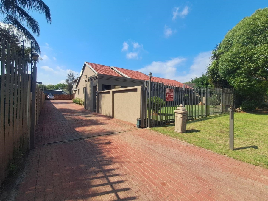 4 Bedroom Property for Sale in Randhart Gauteng