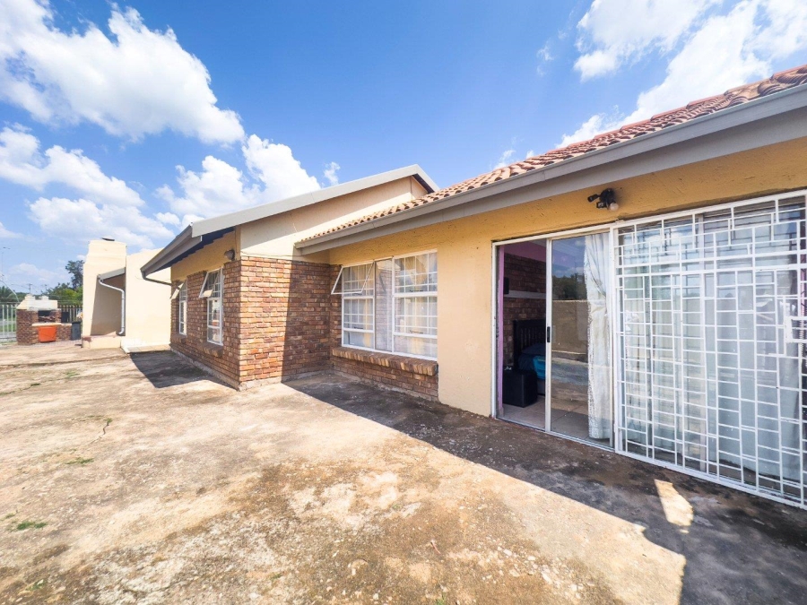 3 Bedroom Property for Sale in Pretoria North Gauteng
