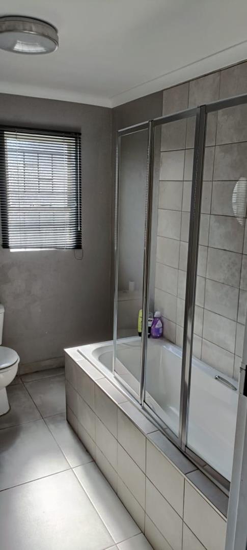 To Let 3 Bedroom Property for Rent in Weltevreden A H Gauteng