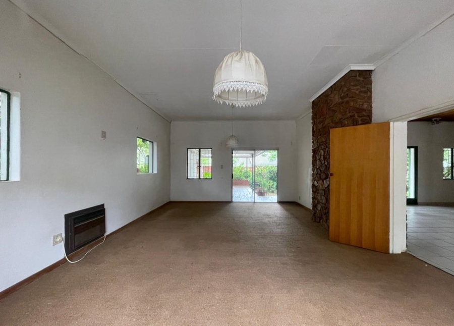 6 Bedroom Property for Sale in Murrayfield Gauteng