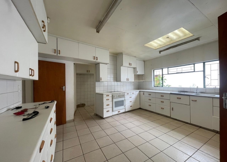 6 Bedroom Property for Sale in Murrayfield Gauteng