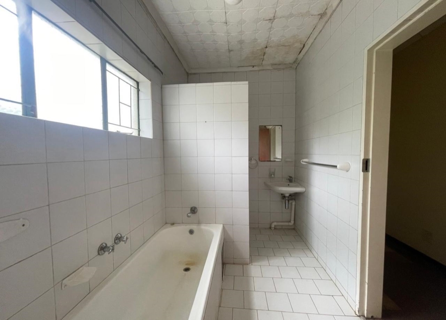 6 Bedroom Property for Sale in Murrayfield Gauteng