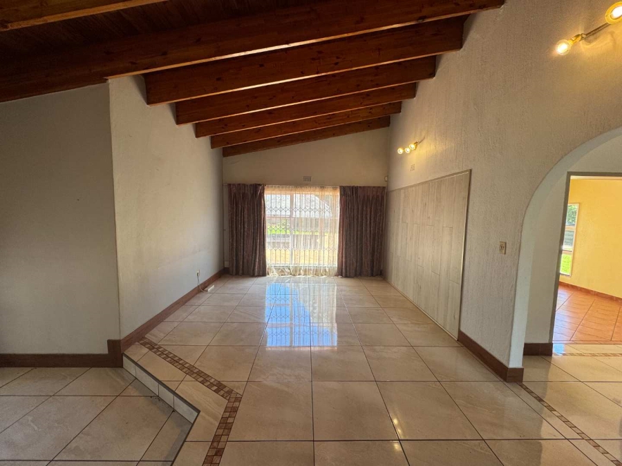 4 Bedroom Property for Sale in Brackenhurst Gauteng