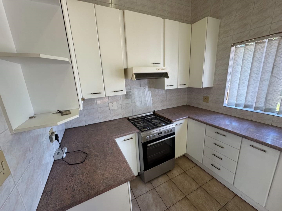 4 Bedroom Property for Sale in Brackenhurst Gauteng